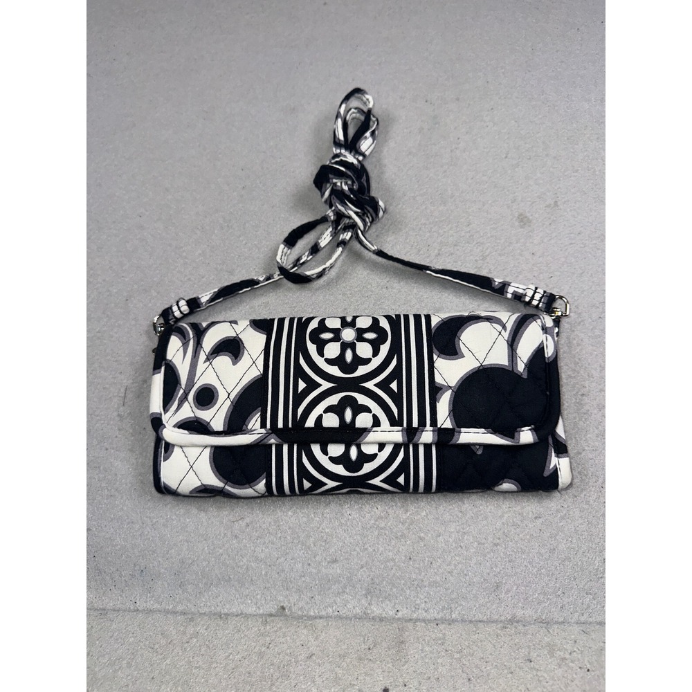 Vera Bradley All In One Crossbody Wallet Wristlet Black White Deco Daisy Quilted